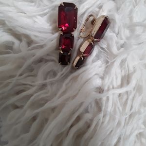 Faux ruby and goldtone clip on earrings